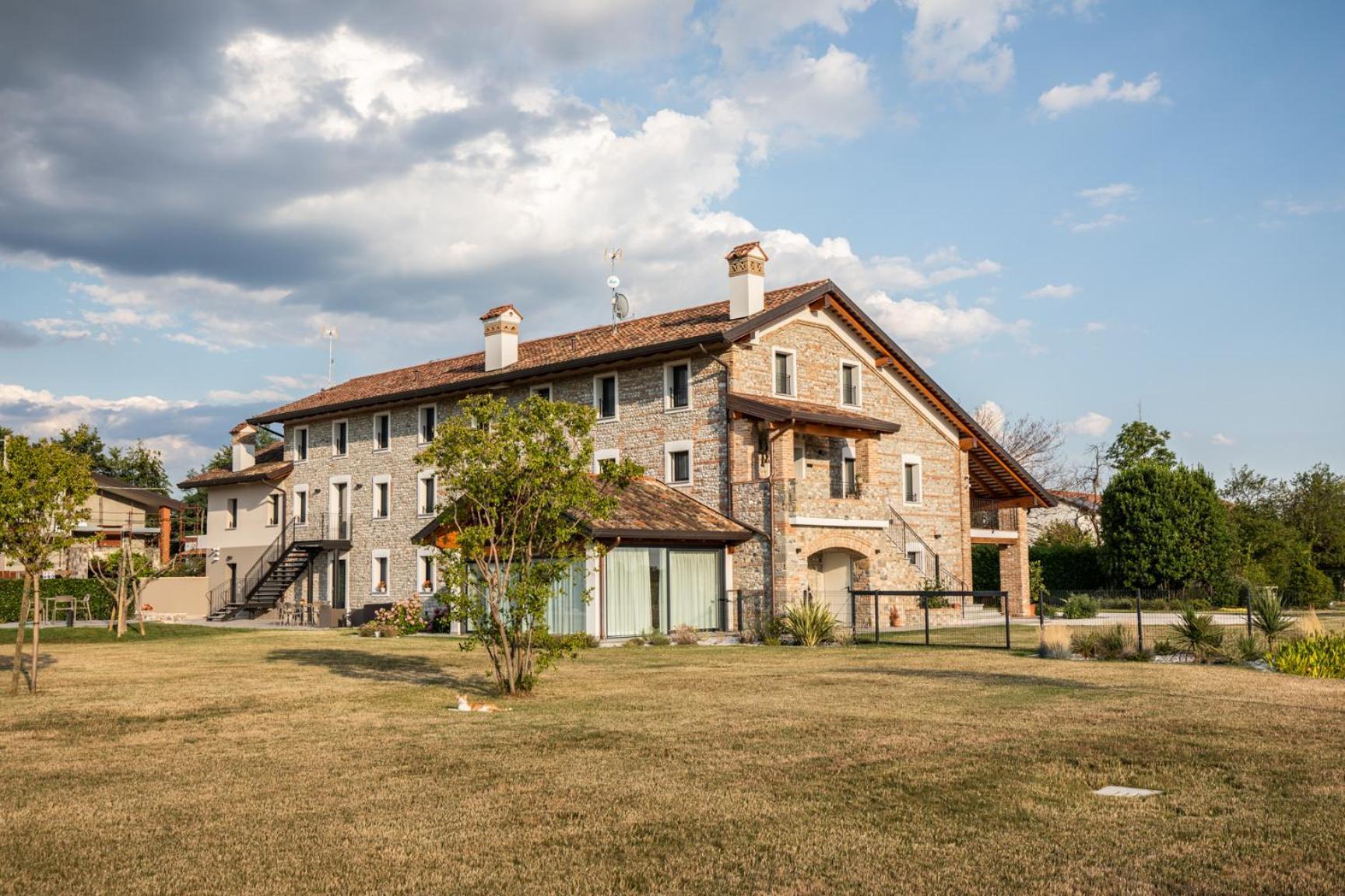 Atmosfere Charme & Country Hotel Borgo San Mauro Luaran gambar