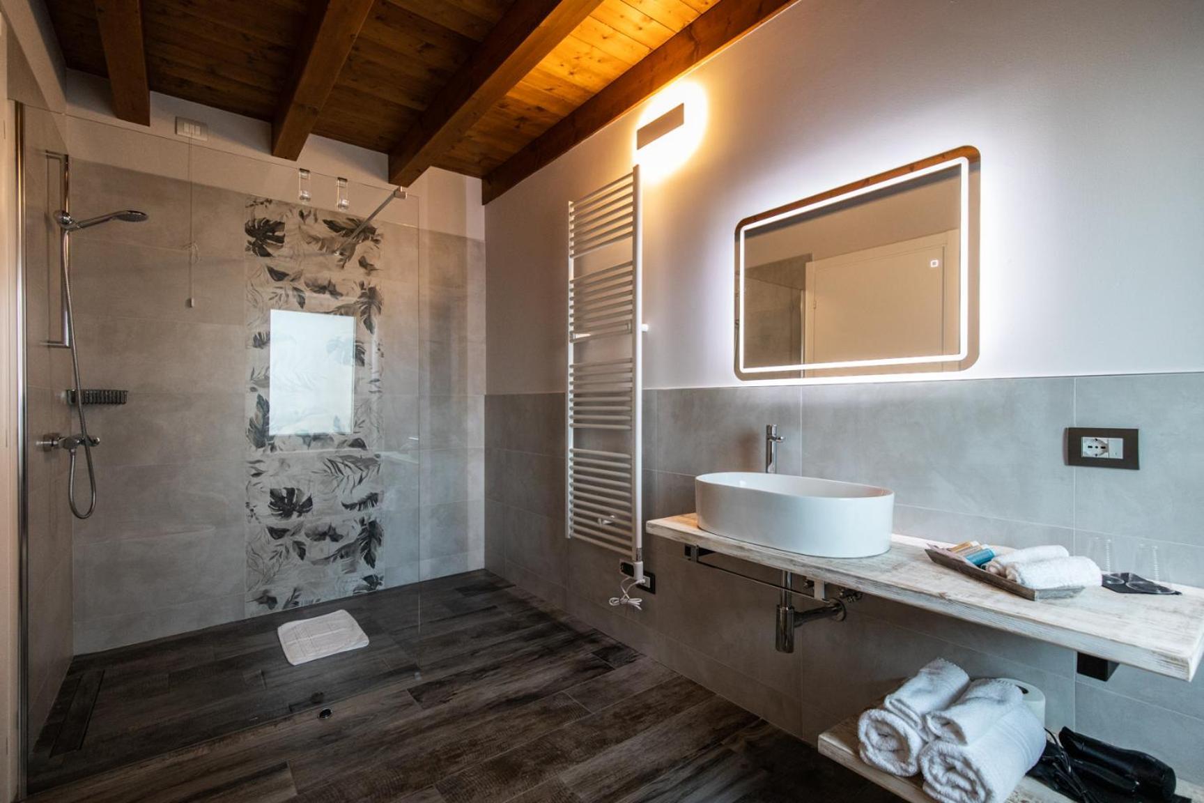 Atmosfere Charme & Country Hotel Borgo San Mauro Luaran gambar
